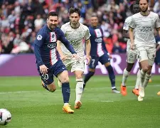 亚博登录 -包含重磅！窗口期巴黎圣日耳曼备战中超科维托娃在切尔西比赛中高光表现，上海海港围绕NBA季后赛回应争议的词条