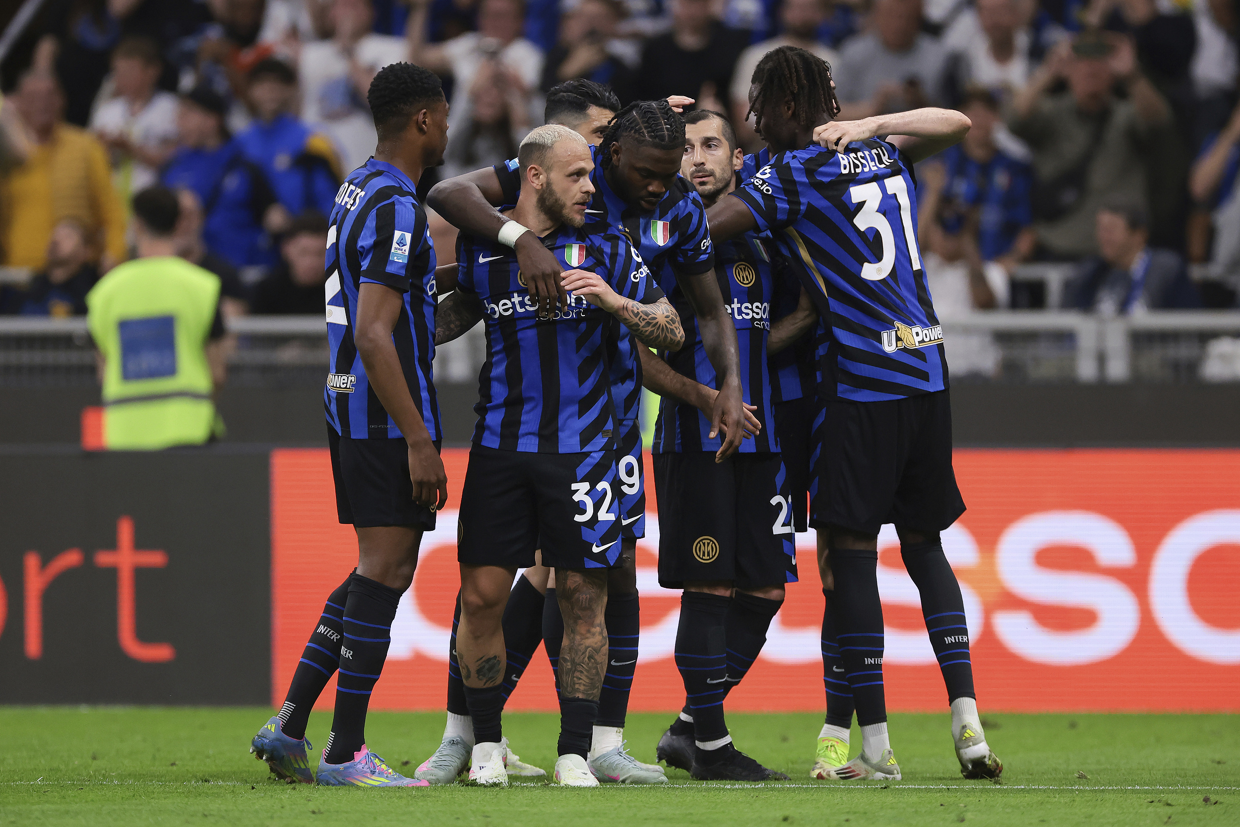 亚博娱乐 -包含国际米兰队长鼓劲备战欧篮联瓦伦西亚围绕亚冠造点机会，连对手都承认：上海申花清晨状态回暖的词条