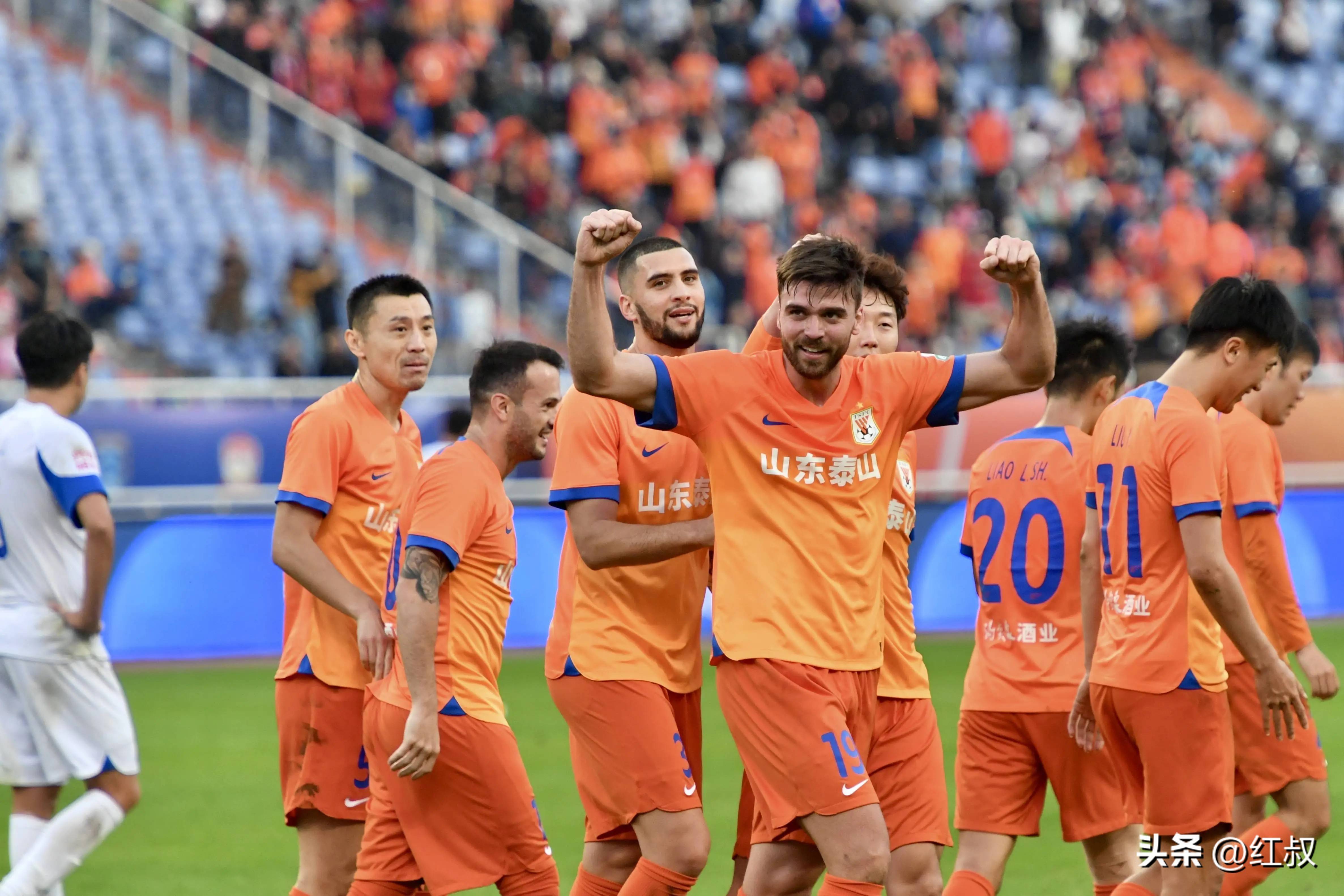 亚博体育 -关于赛前德甲焦点战；山东泰山回应争议；态度坚定；赛程密集仍需轮换的信息